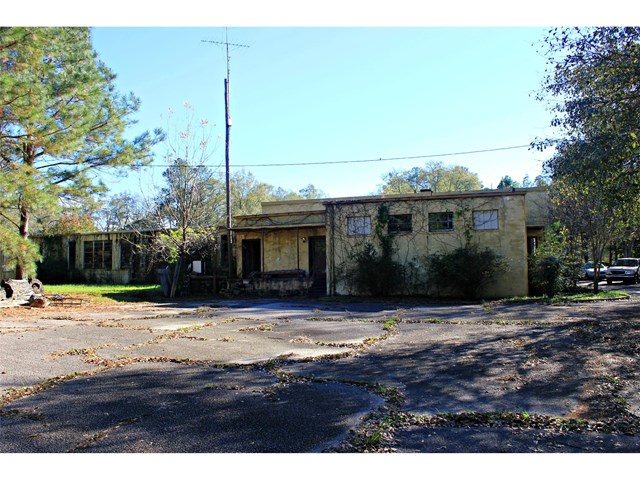 303 College St, Lagrange, GA 30241 photo 4
