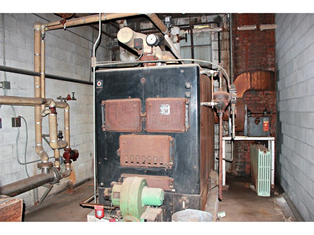 303 College St, Lagrange, GA 30241 photo 11