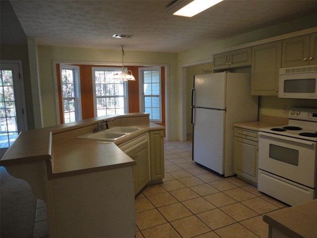 621 Rosemont Rd, Lagrange, GA 30241 photo 8