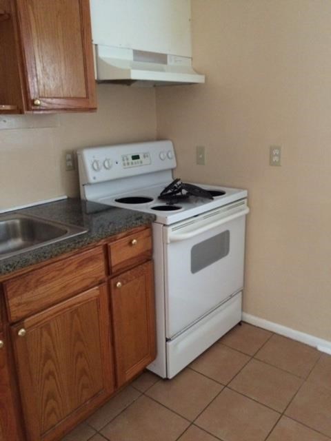 531 Gresham Park Dr, Marietta, GA 30062 photo 2