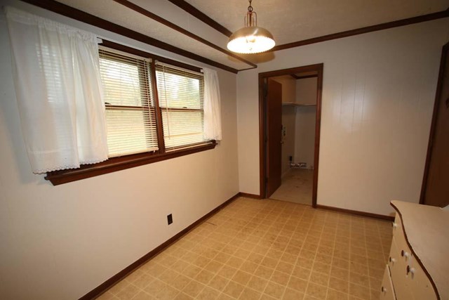 70 N Barnard Ave, Lagrange, GA 30241 photo 5