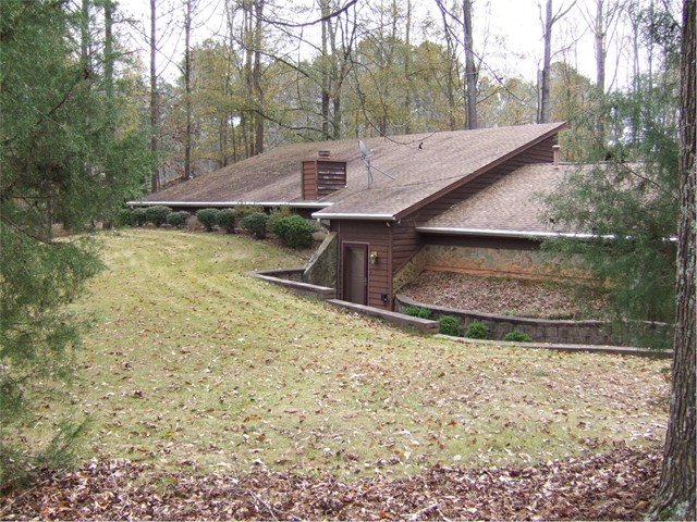 785 Tyrone Rd, Tyrone, GA 30290 photo 1