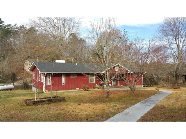 1613 Robertson Loop Rd, Clarkesville, GA 30523 photo 1