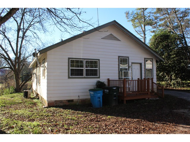209 State St, Commerce, GA 30529 photo 2