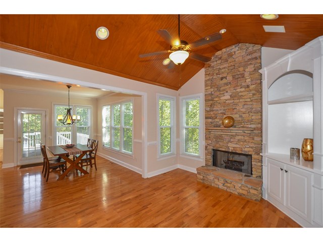4350 Farmbrook Ln, Cumming, GA 30041 photo 8