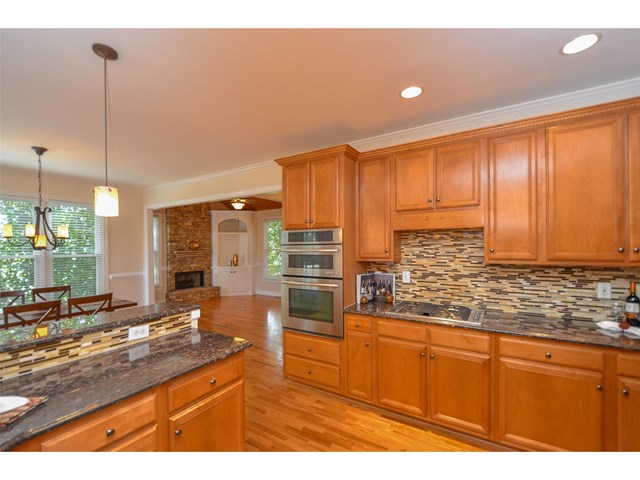 4350 Farmbrook Ln, Cumming, GA 30041 photo 5