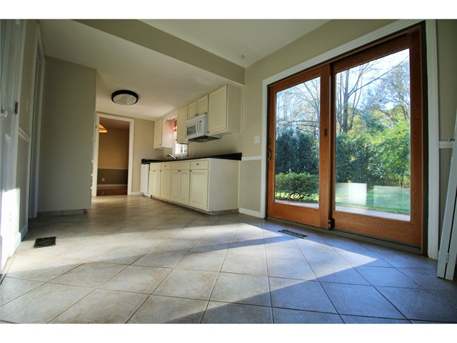 155 Cascade Cir, Lagrange, GA 30241 photo 7