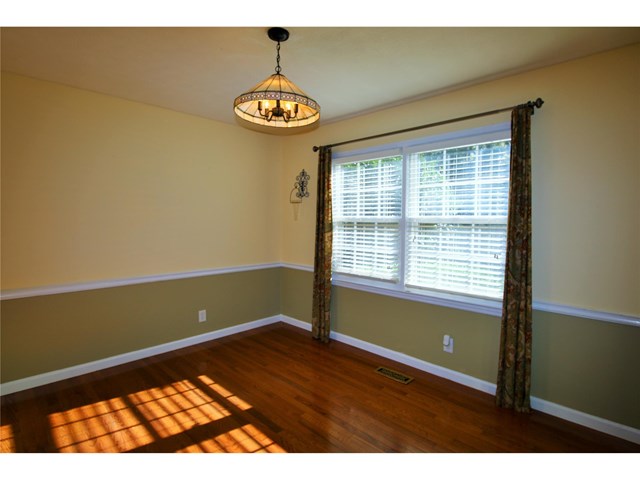 155 Cascade Cir, Lagrange, GA 30241 photo 8