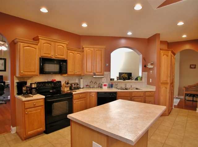 302 Mckendree Ct, Bethlehem, GA 30620 photo 4