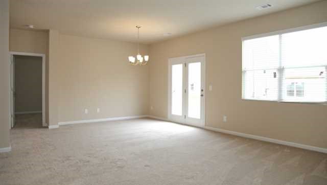 2216 Sawgrass Dr, Hampton, GA 30228 photo 4