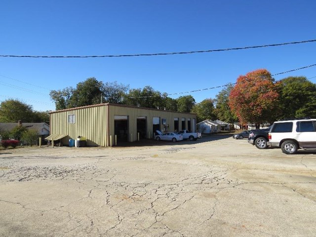 876 Currahee St E, Toccoa, GA 30577 photo 6