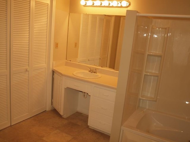 6967 Babbling Brook Dr, Rex, GA 30273 photo 11