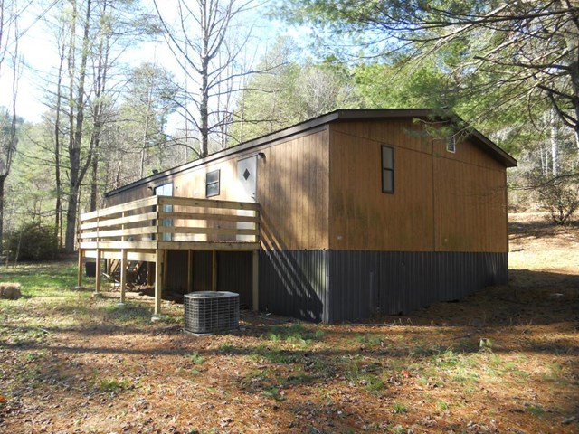 741 Carnes Rd, Tiger, GA 30576 photo 3