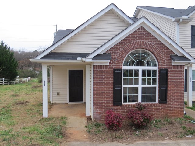 105 Evergreen Dr, Jackson, GA 30233 photo 1