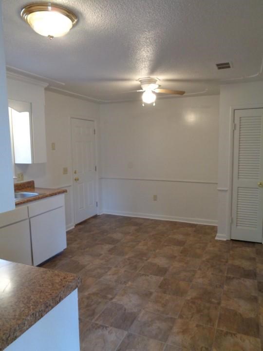 2 Hampton Sq, Warner Robins, GA 31088 photo 5