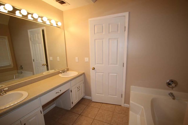 113 Sunny Point Cir, Lagrange, GA 30240 photo 6