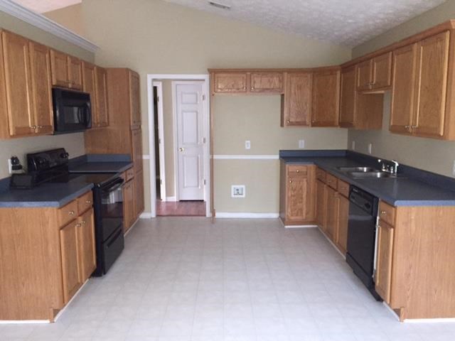 95 Oak Hill Dr, Covington, GA 30016 photo 4