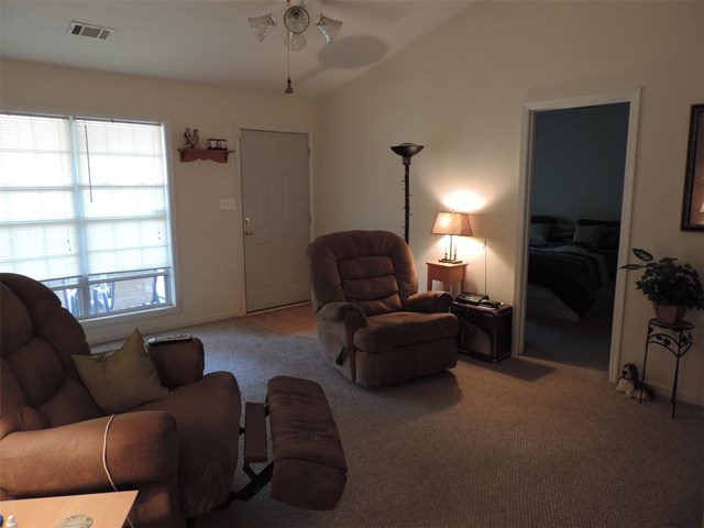 107 Northhampton Dr, Lagrange, GA 30240 photo 4