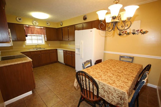 1491 S Davis, Lagrange, GA 30241 photo 8