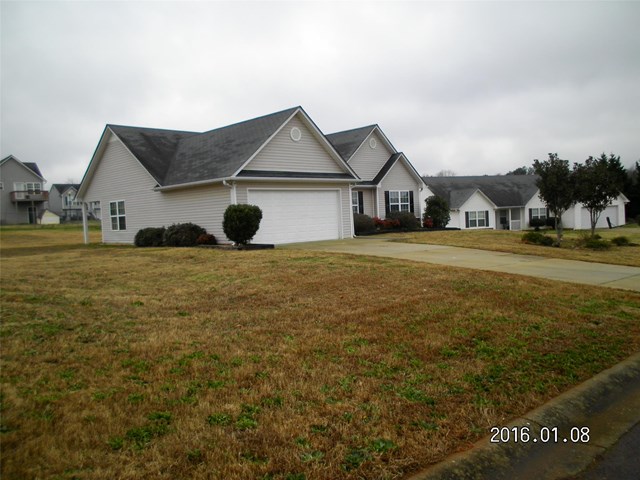 49 Manor Ct, Commerce, GA 30529 photo 4