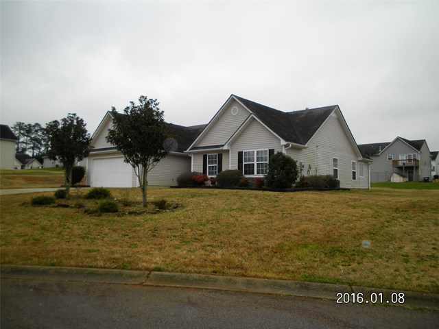 49 Manor Ct, Commerce, GA 30529 photo 3