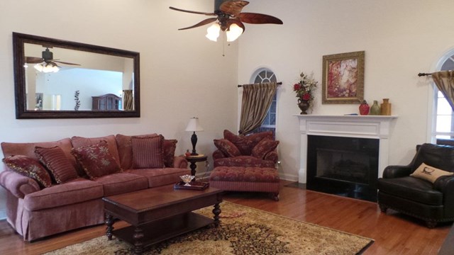 4002 White Oak Ln, Lagrange, GA 30240 photo 2