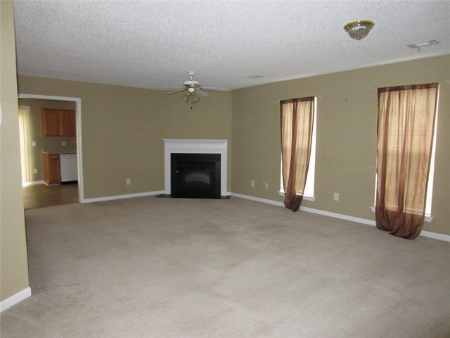 2077 Boatswain Dr, Hampton, GA 30228 photo 5