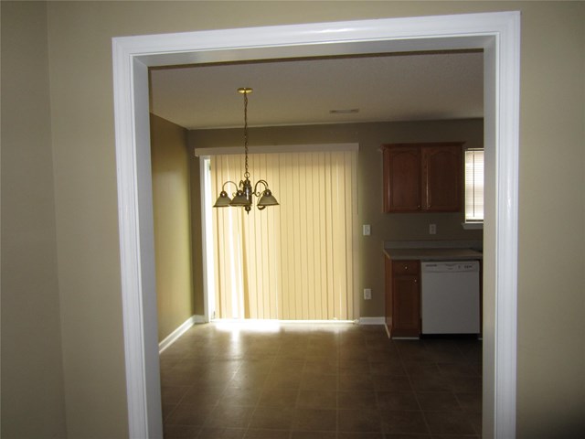 2077 Boatswain Dr, Hampton, GA 30228 photo 4