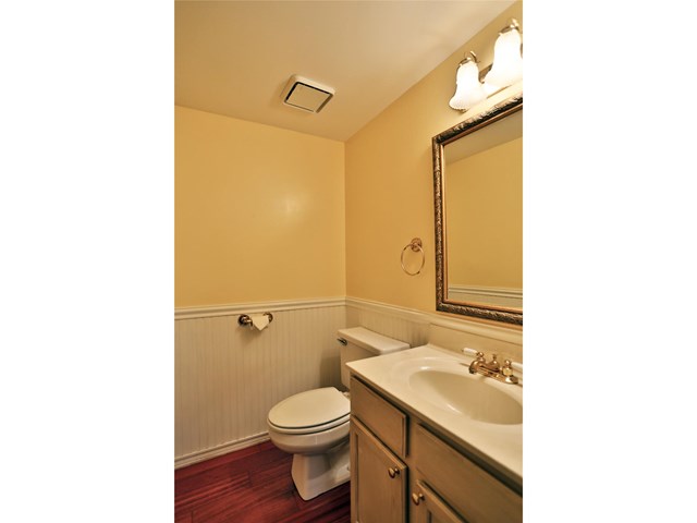4001 E Meadow Dr, Duluth, GA 30096 photo 10