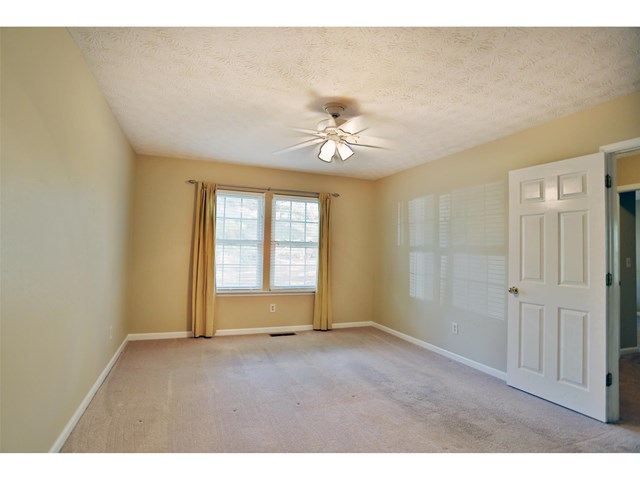 4001 E Meadow Dr, Duluth, GA 30096 photo 12