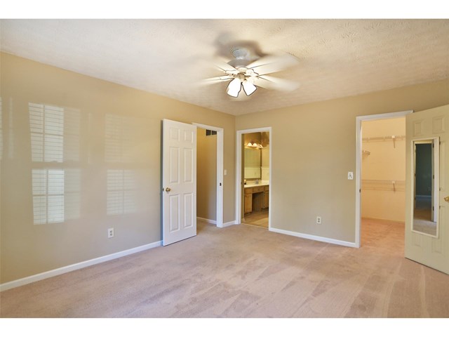 4001 E Meadow Dr, Duluth, GA 30096 photo 11