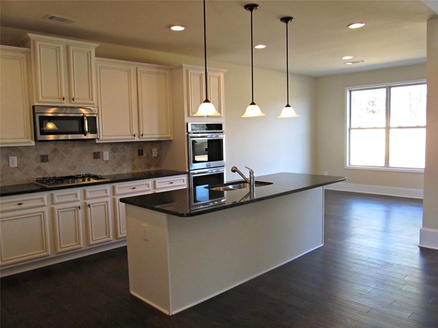 4289 Two Bridge Dr, Buford, GA 30518 photo 5