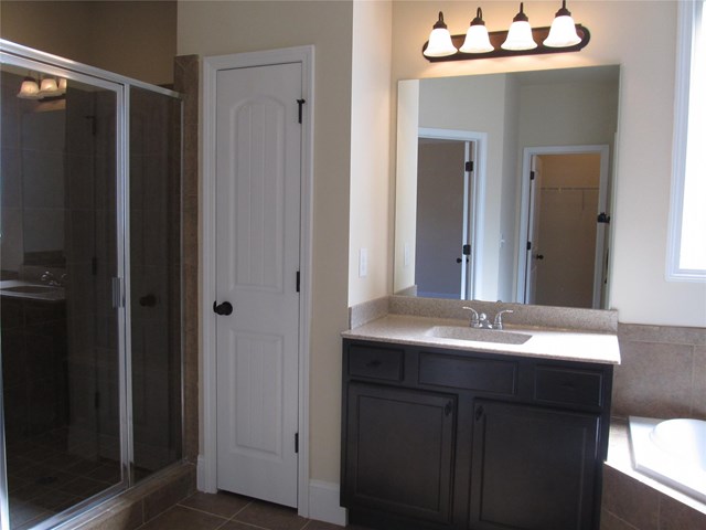 4289 Two Bridge Dr, Buford, GA 30518 photo 9