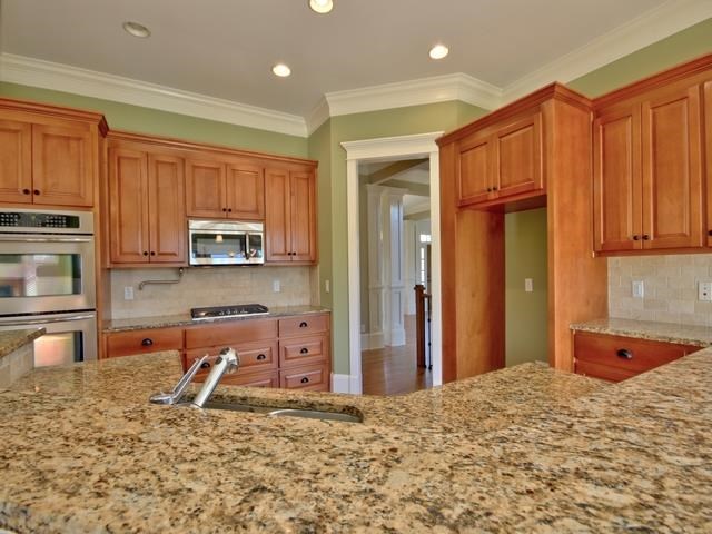 185 Maple Shade Dr, Tyrone, GA 30290 photo 9