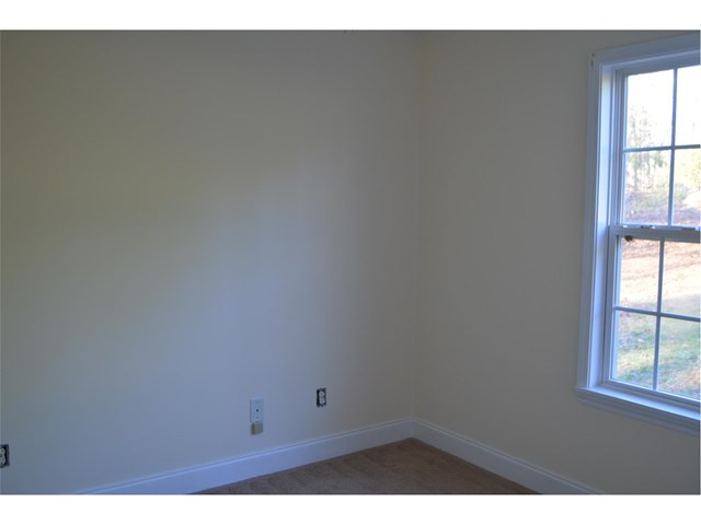 125 Selah Ln, Cornelia, GA 30531 photo 3