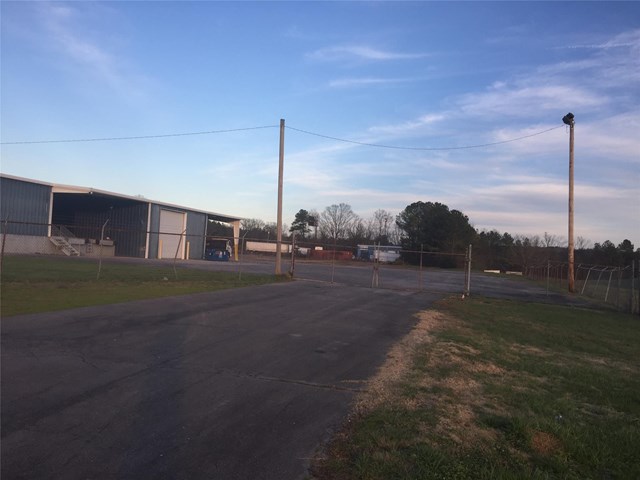 632 Richardson Rd, Calhoun, GA 30701 photo 3