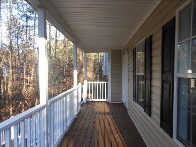 151 Moss Rose Trl, White, GA 30184 photo 3