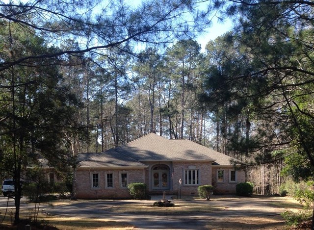 205 Lakeshore Dr, Lagrange, GA 30240 photo 1