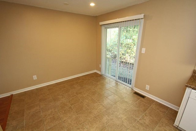 3750 Smithtown Rd, Suwanee, GA 30024 photo 8