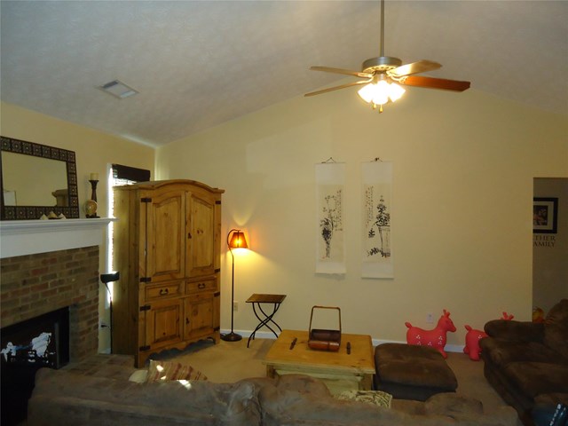 115 Cheyenne Dr, Covington, GA 30016 photo 2