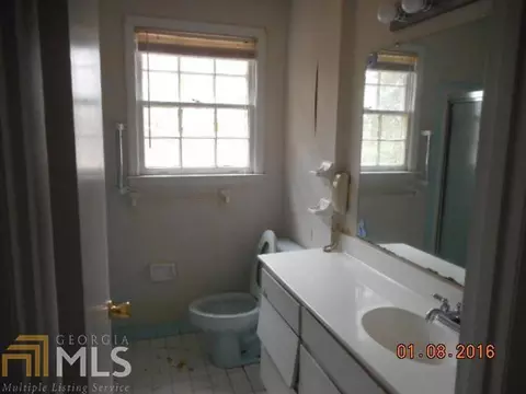 Undisclosed, Macon, GA 31206 photo 10