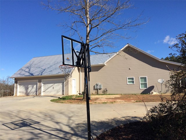 340 Dooley Dr, Toccoa, GA 30577 photo 3