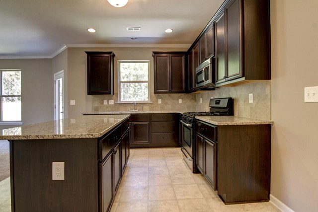 2702 Juniper Dr, Fairburn, GA 30213 photo 6