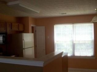715 Lakeside Cir, Covington, GA 30016 photo 2