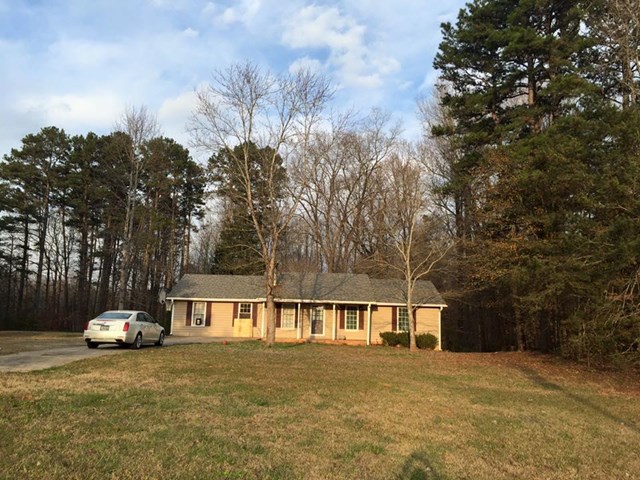 1123 Shady Ln, Toccoa, GA 30577 photo 2