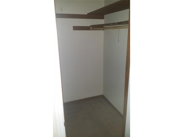 5574 Phillips Dr, Morrow, GA 30260 photo 9