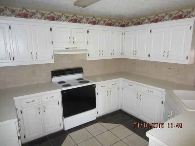 65 Oak Lake Dr, Covington, GA 30016 photo 9
