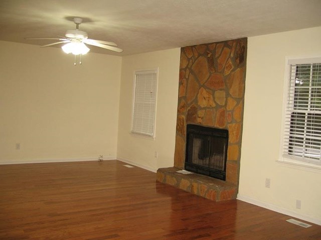 395 Freestone Dr, Newnan, GA 30265 photo 5