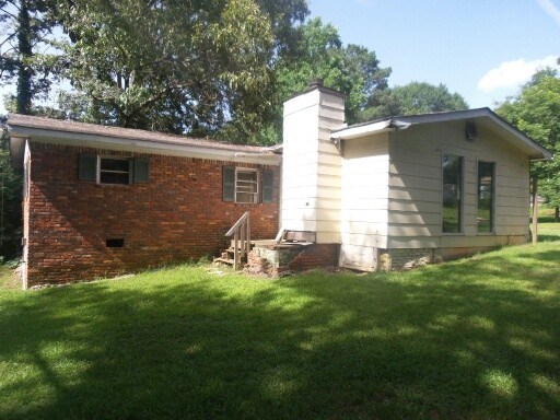 215 Lynn Dr, Covington, GA 30016 photo 2
