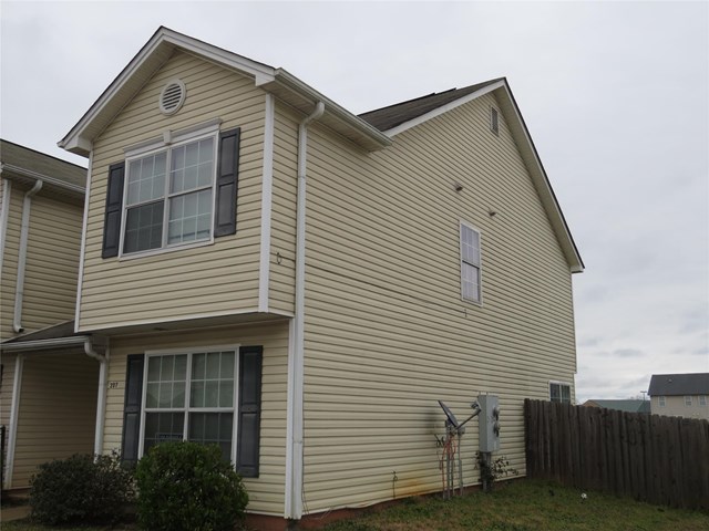 207 Blake Ave, Jackson, GA 30233 photo 2